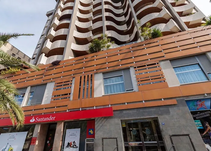 New Zafiro Centro Sta Cruz, Wifi&gym * سانتا كروز دي تينيريف
