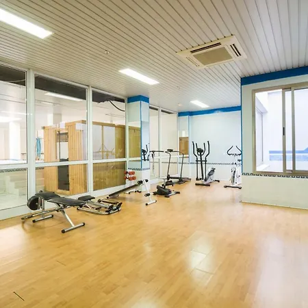 Apartamento New Zafiro Centro Sta Cruz, Wifi&gym